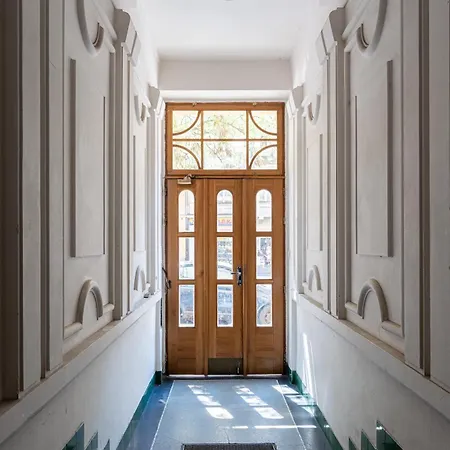 Grand Lion Appartement *